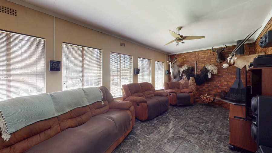 3 Bedroom Property for Sale in Crystal Park Gauteng