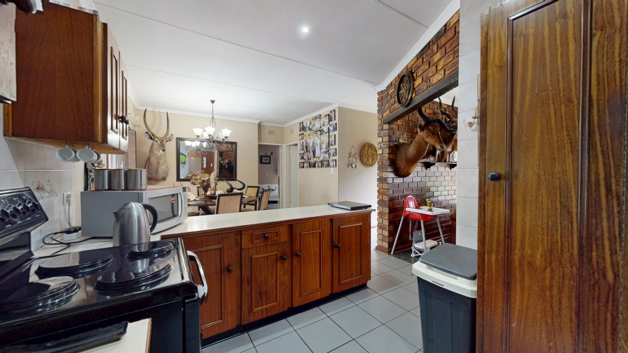 3 Bedroom Property for Sale in Crystal Park Gauteng