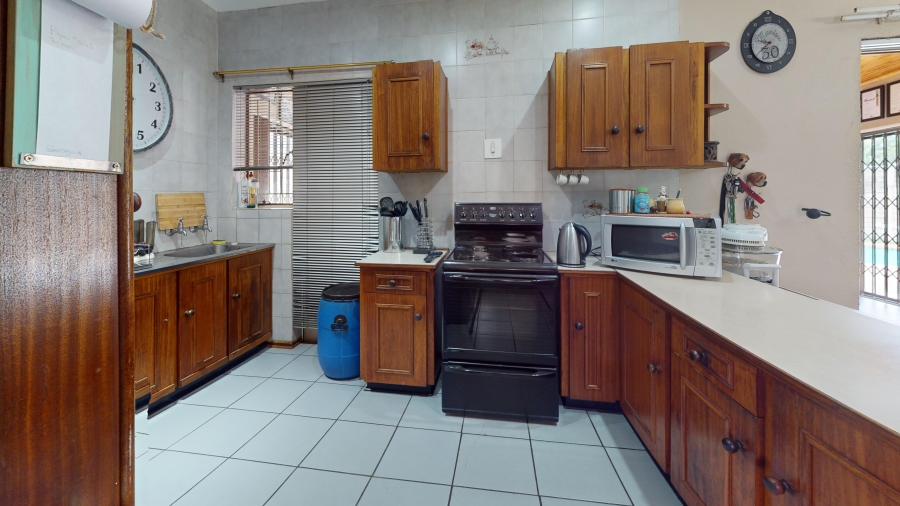 3 Bedroom Property for Sale in Crystal Park Gauteng
