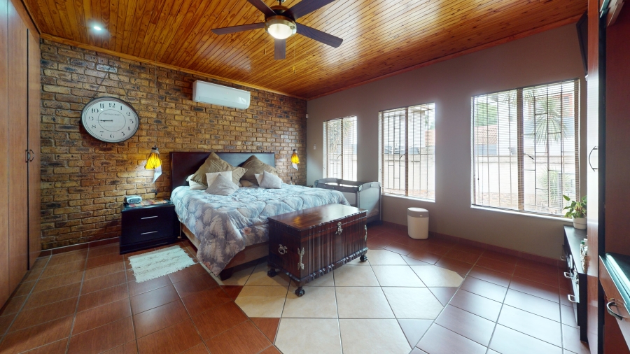 3 Bedroom Property for Sale in Crystal Park Gauteng