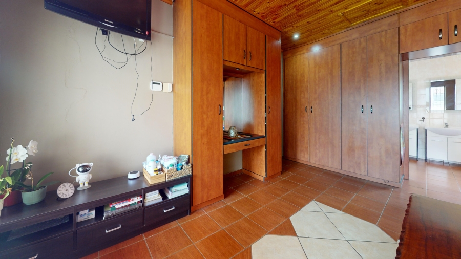 3 Bedroom Property for Sale in Crystal Park Gauteng