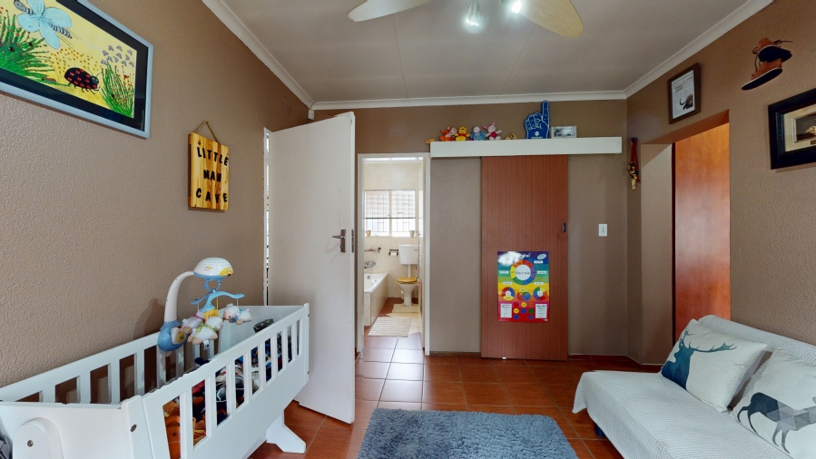 3 Bedroom Property for Sale in Crystal Park Gauteng