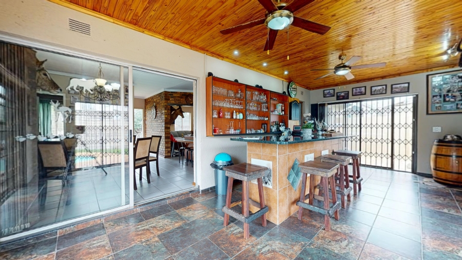 3 Bedroom Property for Sale in Crystal Park Gauteng