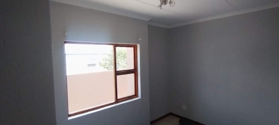To Let 2 Bedroom Property for Rent in Helderwyk Gauteng