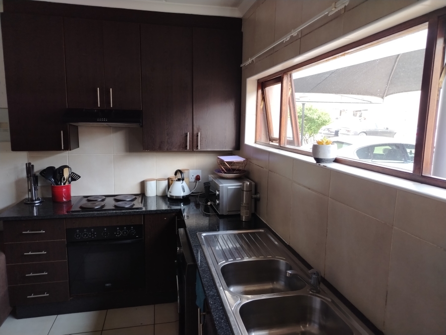 To Let 2 Bedroom Property for Rent in Helderwyk Gauteng