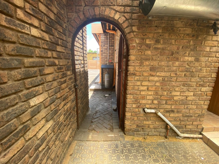 20 Bedroom Property for Sale in Bedworth Park Gauteng