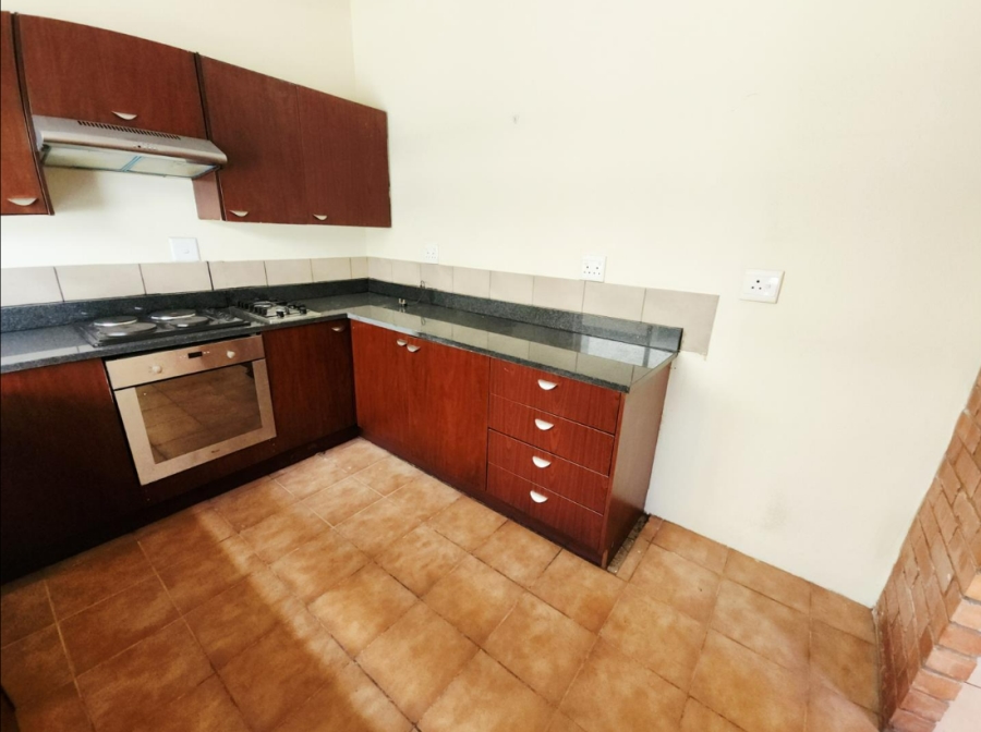 To Let 3 Bedroom Property for Rent in Erand Gardens Gauteng