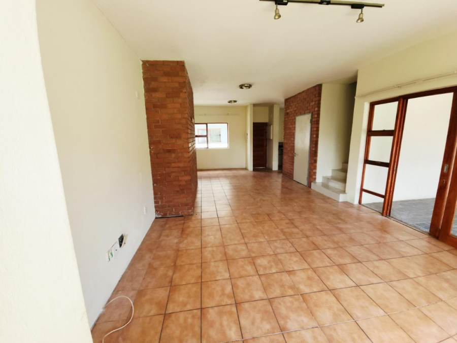 To Let 3 Bedroom Property for Rent in Erand Gardens Gauteng