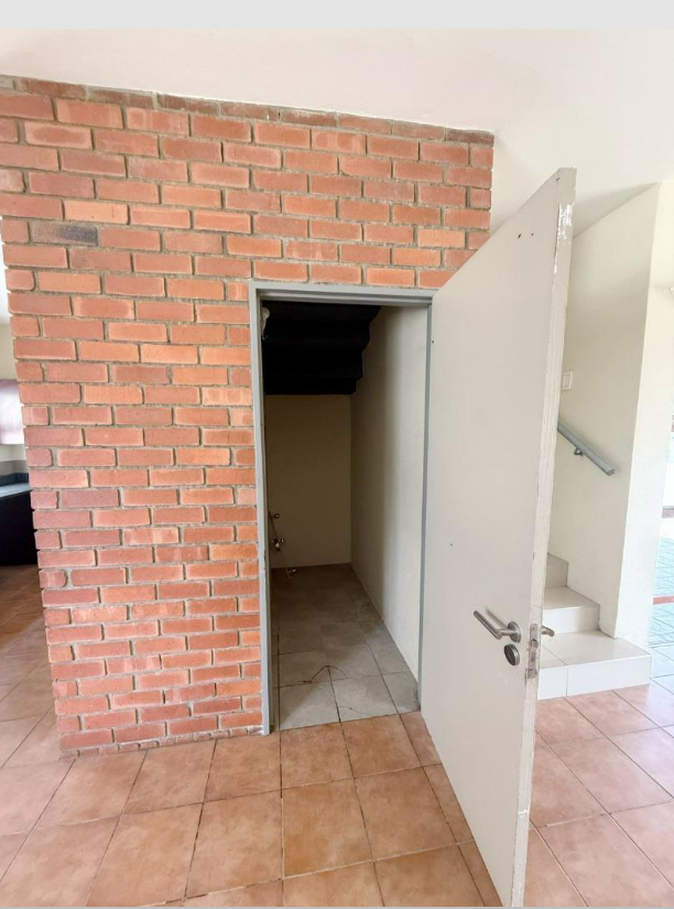 To Let 3 Bedroom Property for Rent in Erand Gardens Gauteng