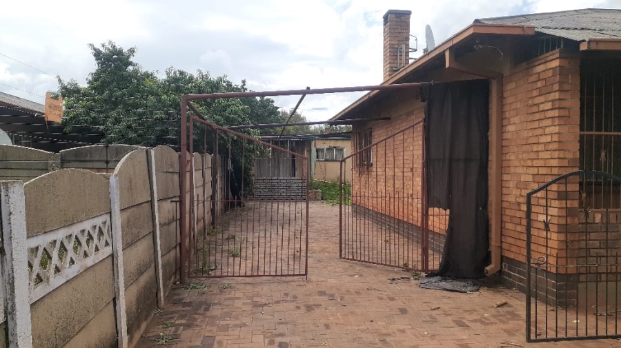 3 Bedroom Property for Sale in Vanderbijlpark Cw 6 Gauteng