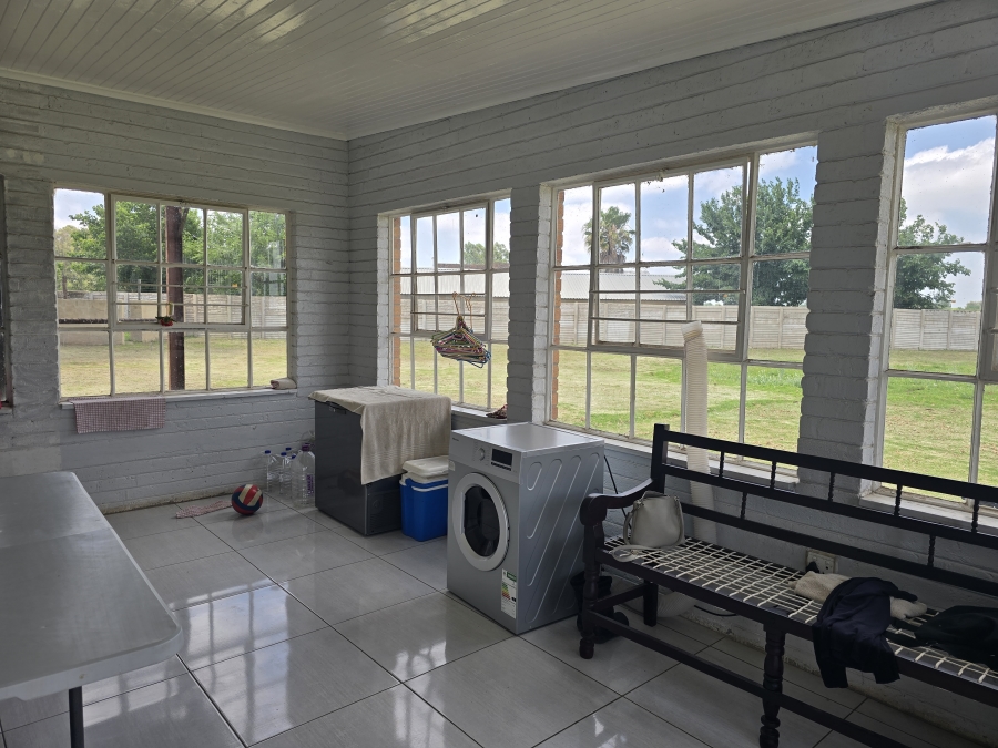 6 Bedroom Property for Sale in Nanescol Gauteng