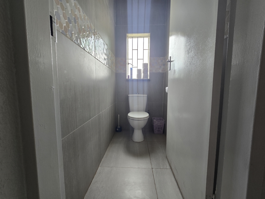 6 Bedroom Property for Sale in Nanescol Gauteng