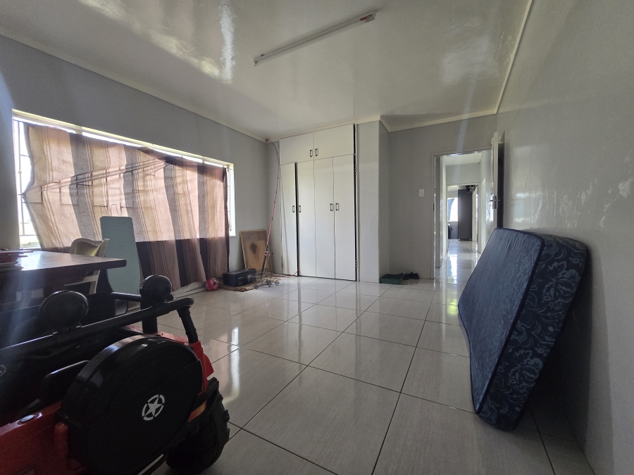 6 Bedroom Property for Sale in Nanescol Gauteng