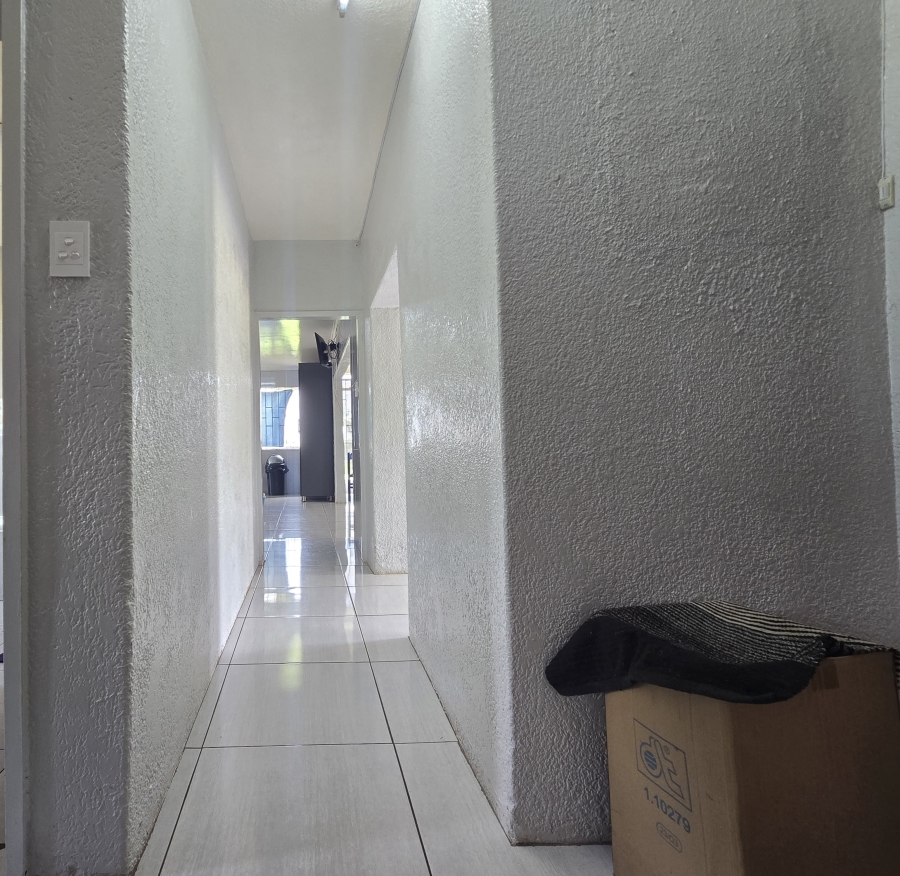 6 Bedroom Property for Sale in Nanescol Gauteng