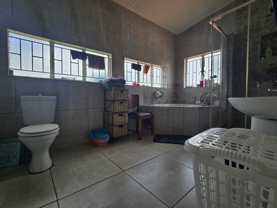 6 Bedroom Property for Sale in Nanescol Gauteng