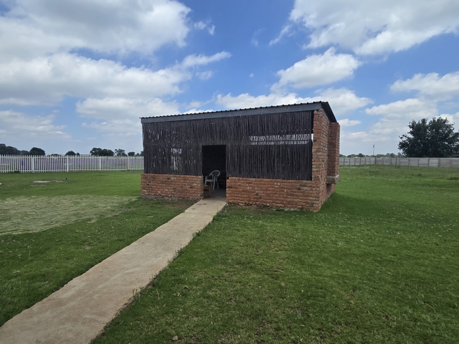 6 Bedroom Property for Sale in Nanescol Gauteng