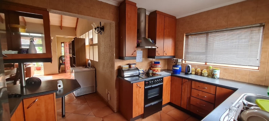 To Let 2 Bedroom Property for Rent in Eden Glen Gauteng