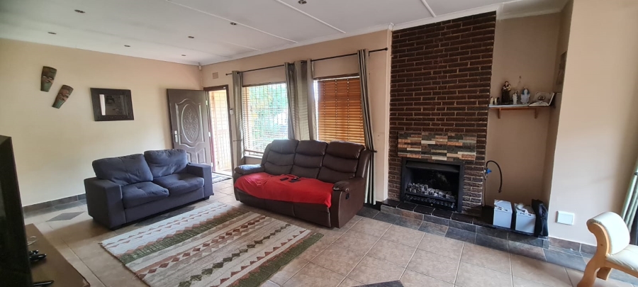 To Let 3 Bedroom Property for Rent in Harmelia Gauteng