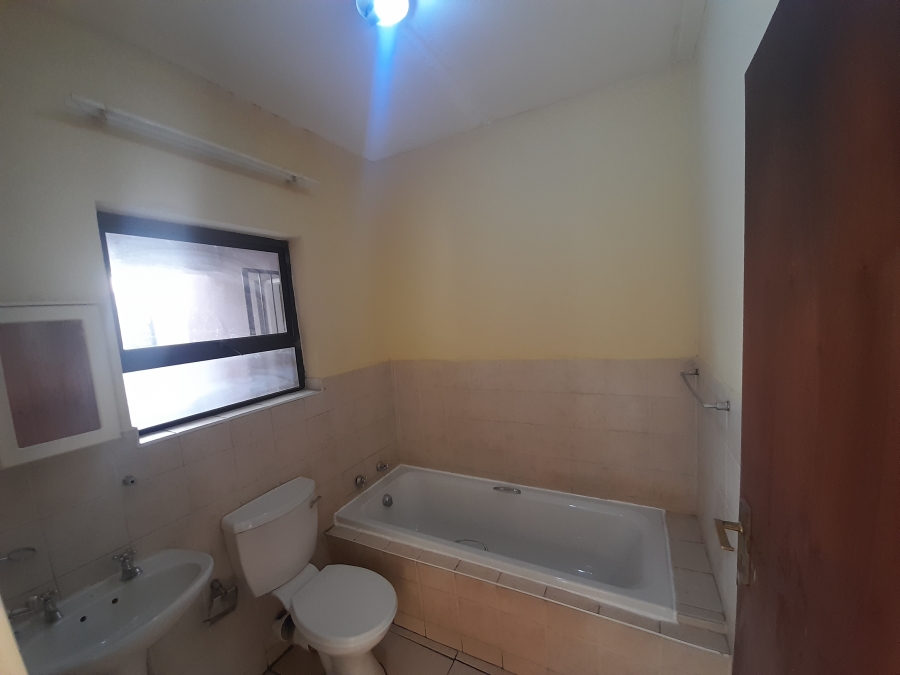 1 Bedroom Property for Sale in Vanderbijlpark SE 10 Gauteng