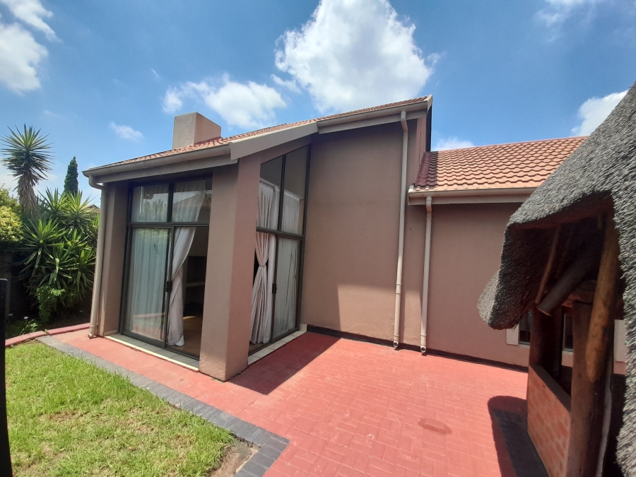 3 Bedroom Property for Sale in Vanderbijlpark SE 10 Gauteng