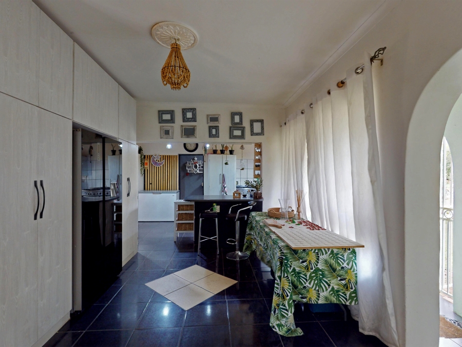 5 Bedroom Property for Sale in Theresa Park Gauteng