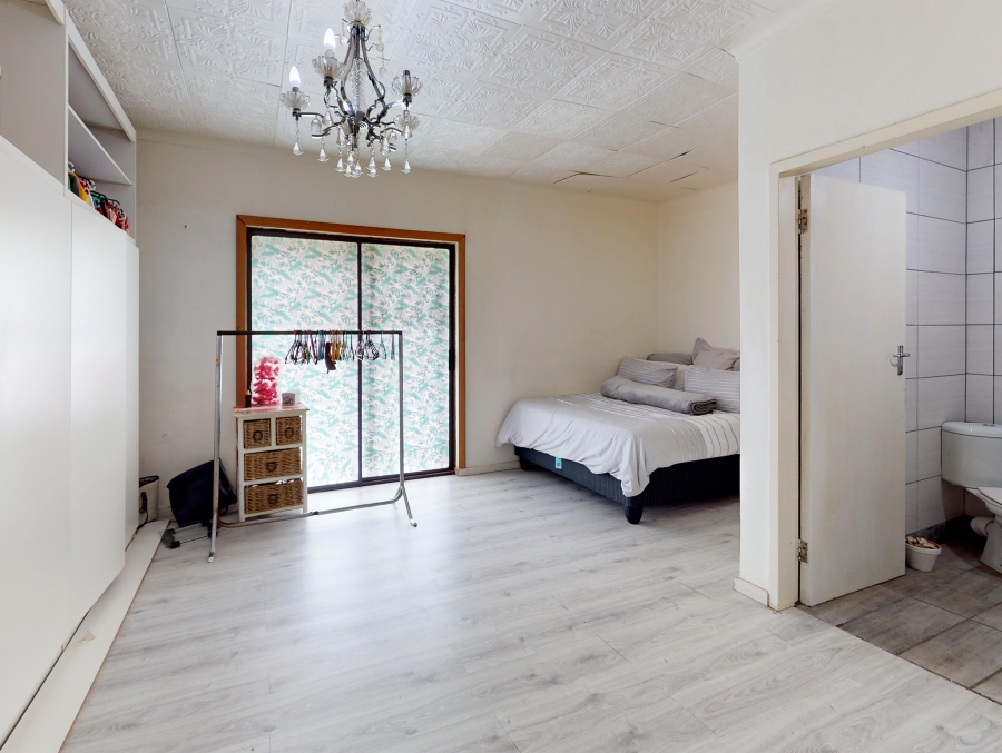 5 Bedroom Property for Sale in Theresa Park Gauteng