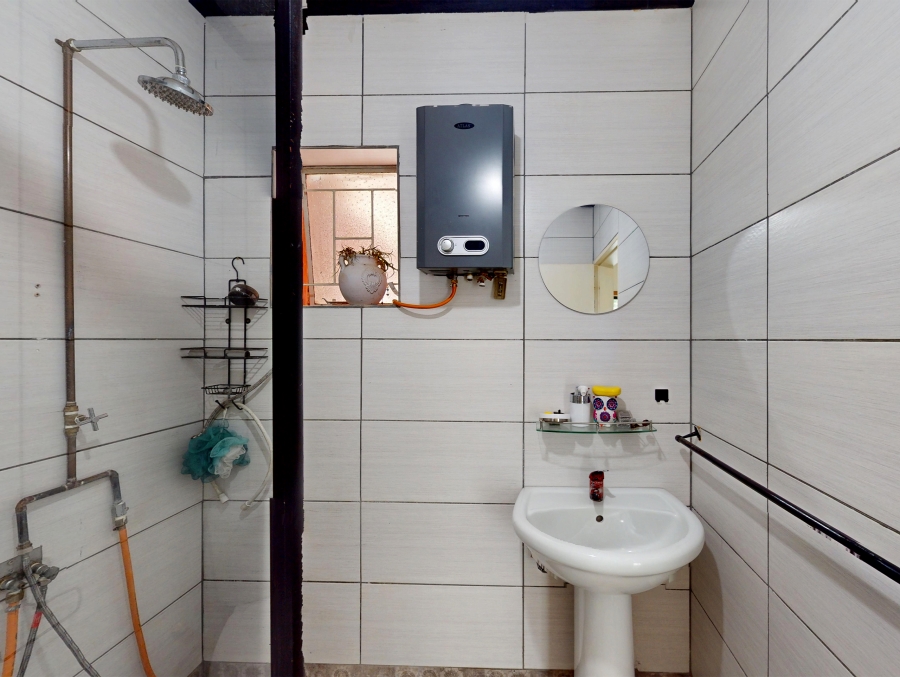 5 Bedroom Property for Sale in Theresa Park Gauteng