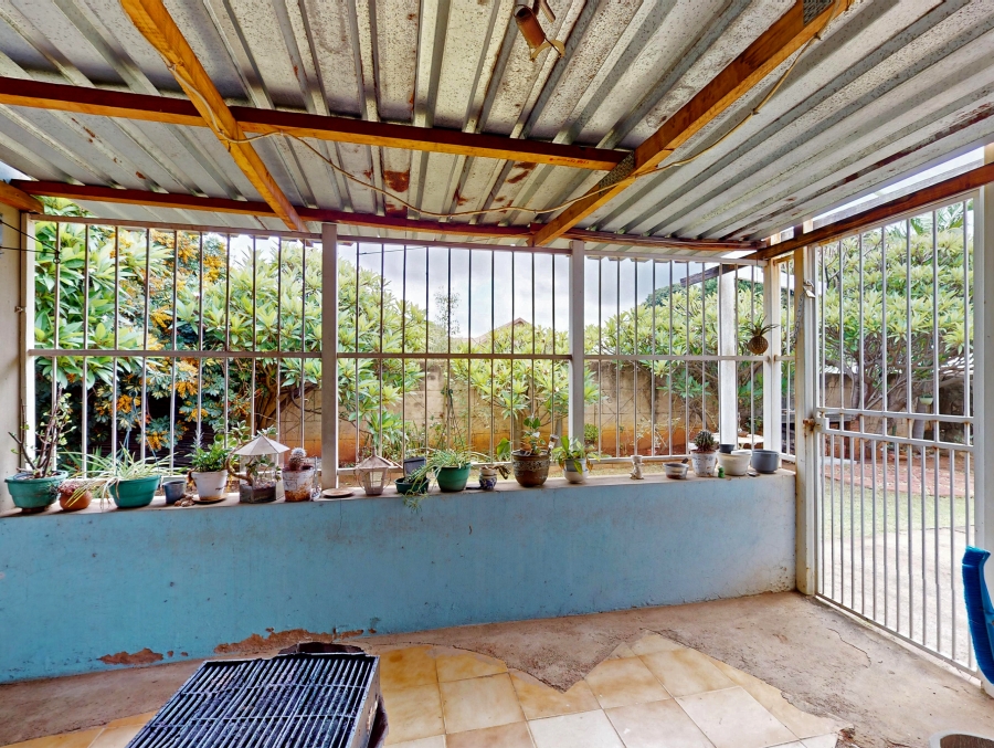 5 Bedroom Property for Sale in Theresa Park Gauteng