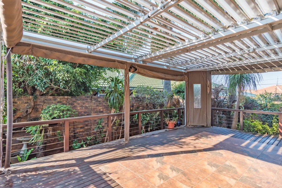 4 Bedroom Property for Sale in Hennopspark Gauteng