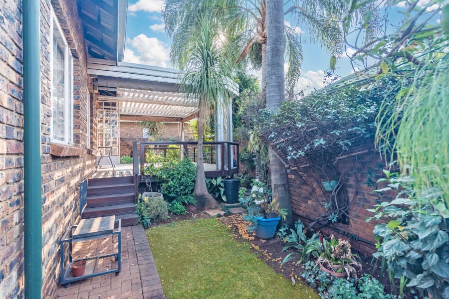 4 Bedroom Property for Sale in Hennopspark Gauteng