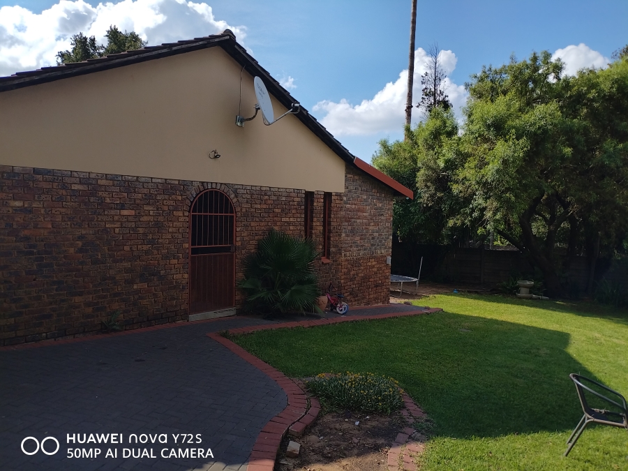 3 Bedroom Property for Sale in The Reeds Gauteng