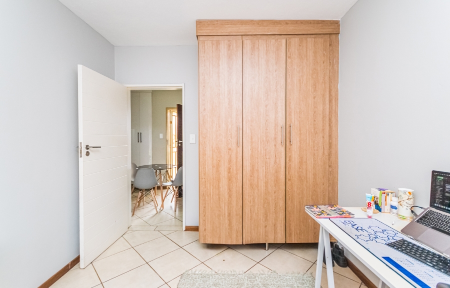 2 Bedroom Property for Sale in Monavoni Gauteng