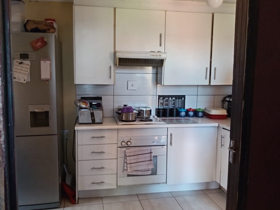 3 Bedroom Property for Sale in Roodekop Gauteng