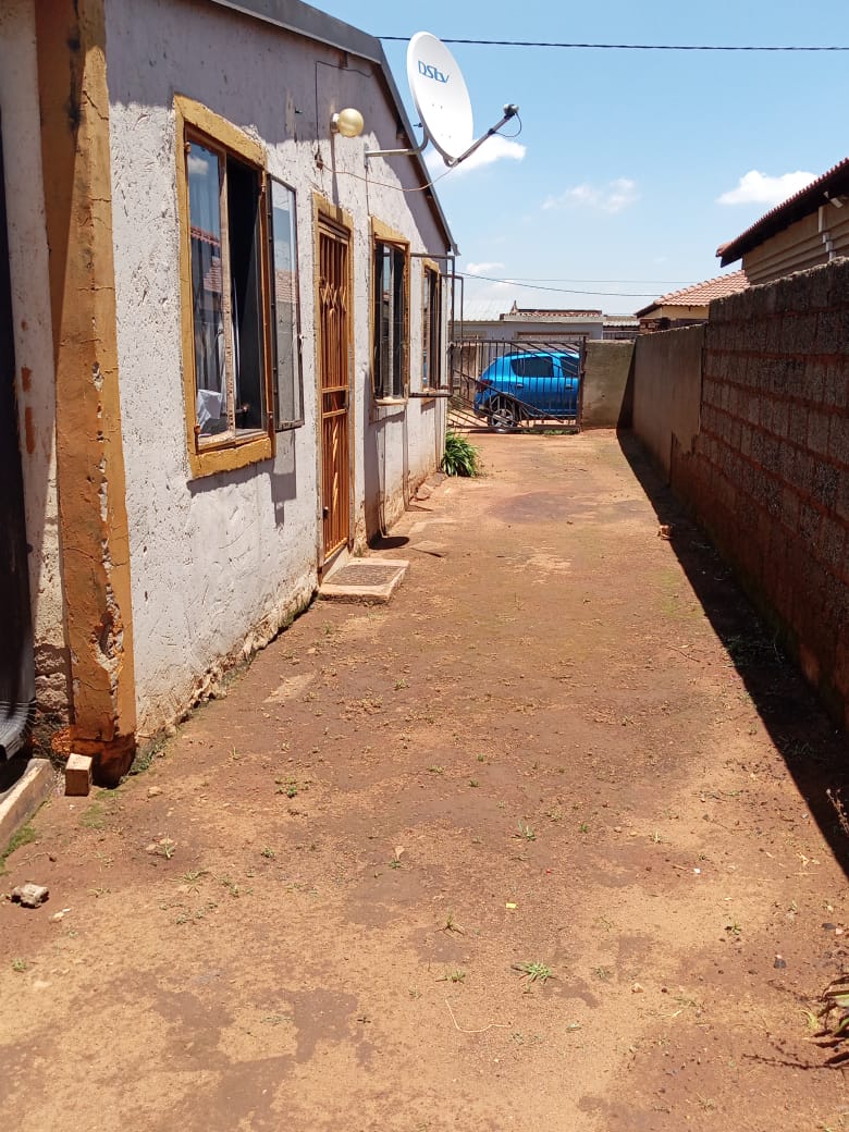 3 Bedroom Property for Sale in Roodekop Gauteng