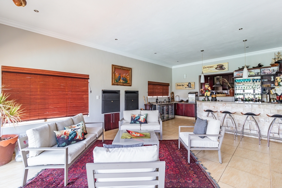 5 Bedroom Property for Sale in Sable Hills Gauteng