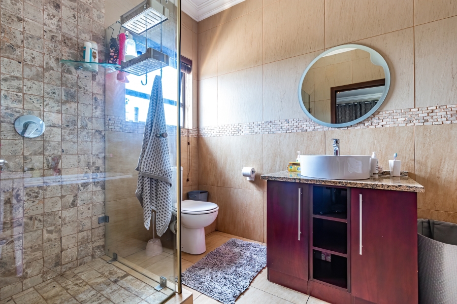 5 Bedroom Property for Sale in Sable Hills Gauteng