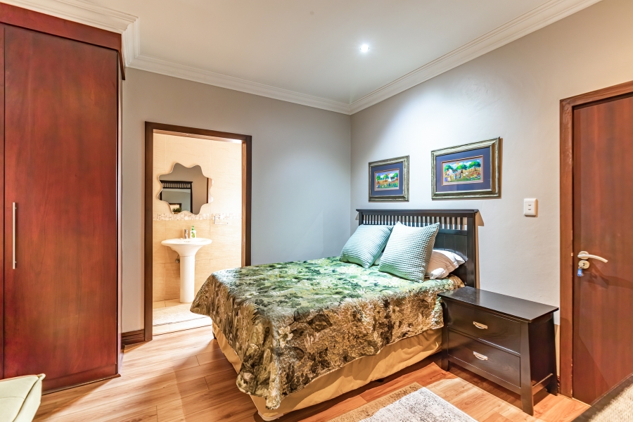 5 Bedroom Property for Sale in Sable Hills Gauteng