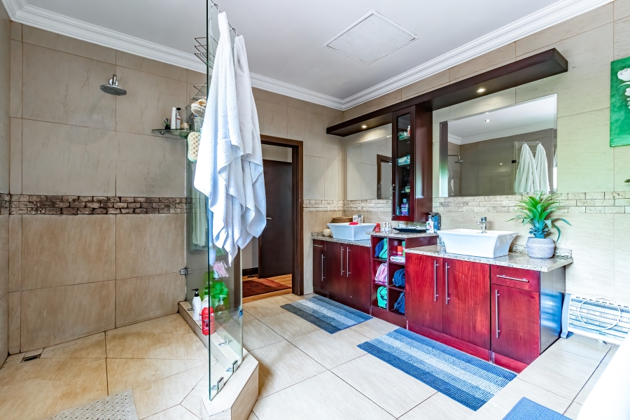 5 Bedroom Property for Sale in Sable Hills Gauteng