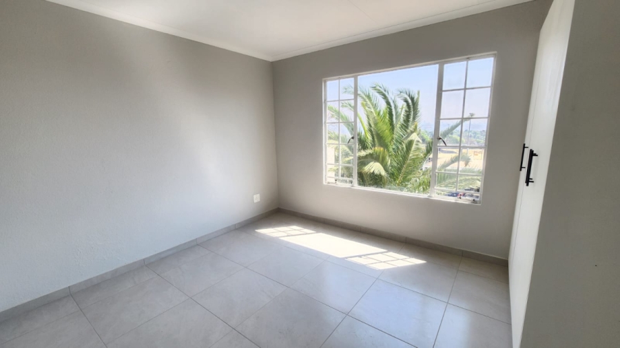 2 Bedroom Property for Sale in Edenvale Central Gauteng