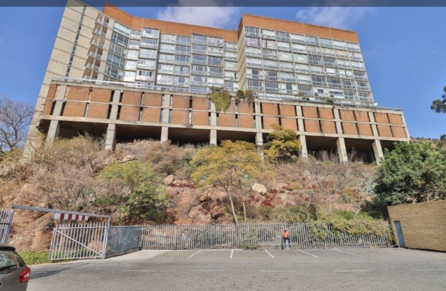 1 Bedroom Property for Sale in Kensington Gauteng