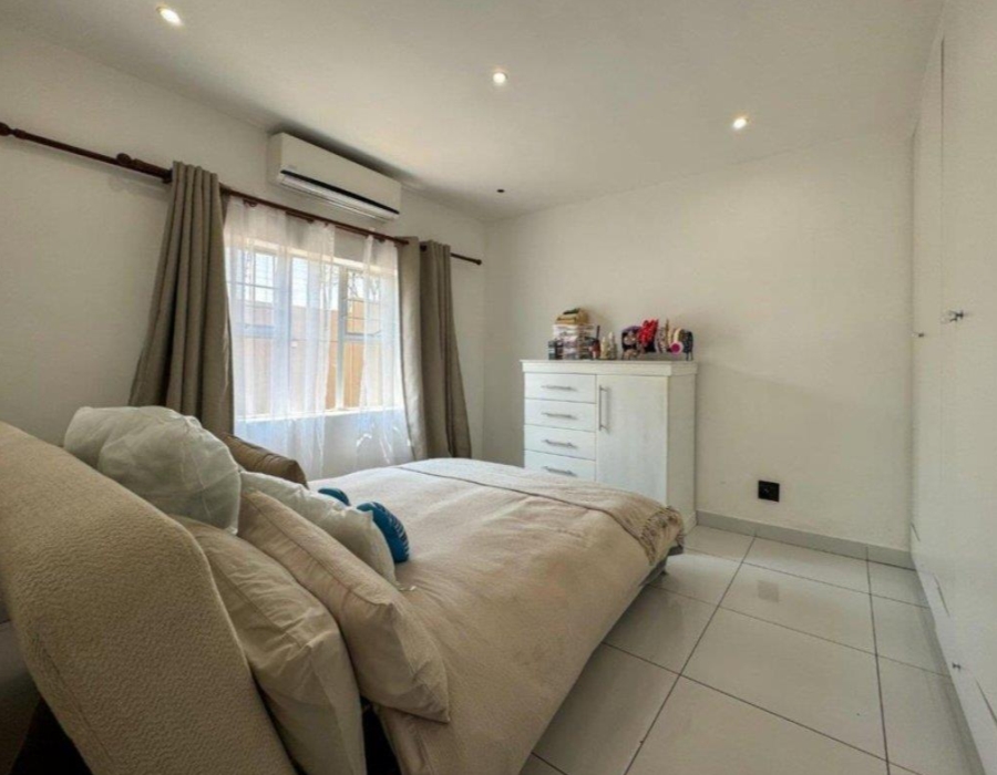 8 Bedroom Property for Sale in South Kensington Gauteng