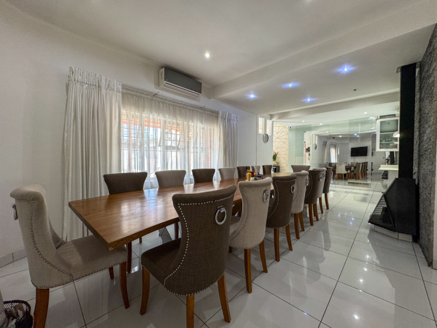 8 Bedroom Property for Sale in South Kensington Gauteng