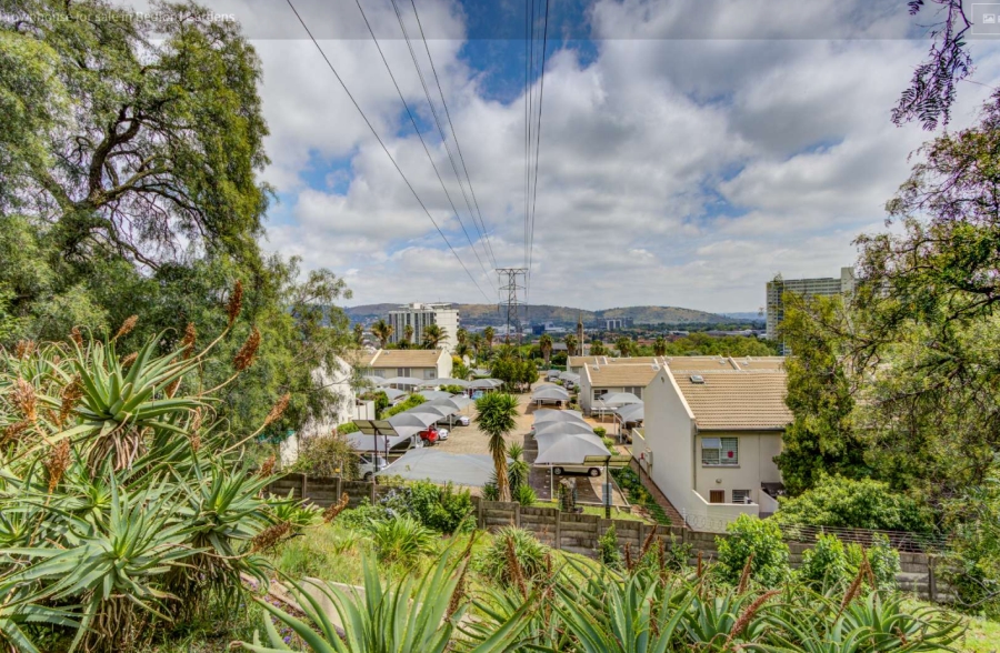 3 Bedroom Property for Sale in Bedford Gardens Gauteng