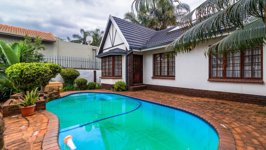 3 Bedroom Property for Sale in Bedfordview Gauteng