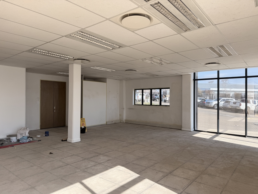 To Let commercial Property for Rent in Louwlardia Gauteng
