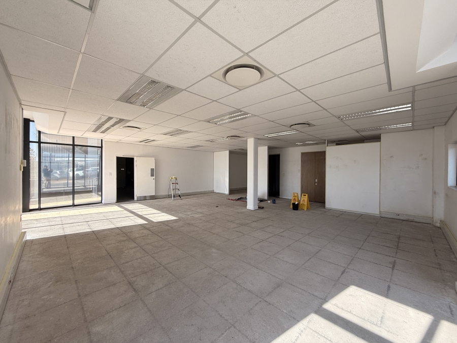 To Let commercial Property for Rent in Louwlardia Gauteng