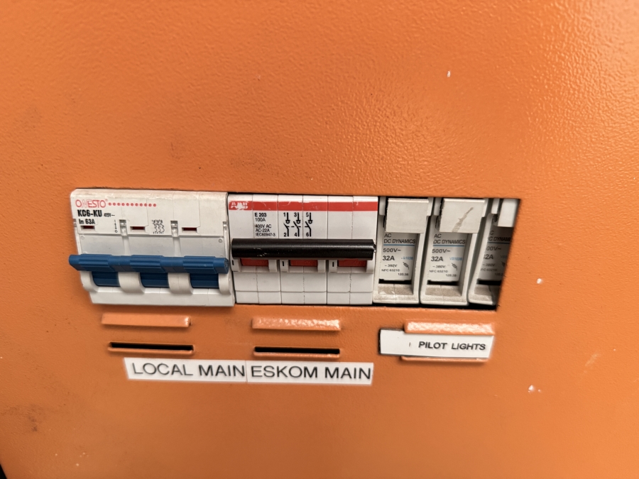 To Let commercial Property for Rent in Louwlardia Gauteng