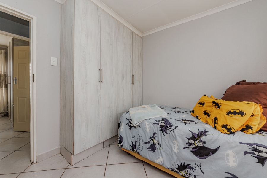 3 Bedroom Property for Sale in Mohlakeng Gauteng