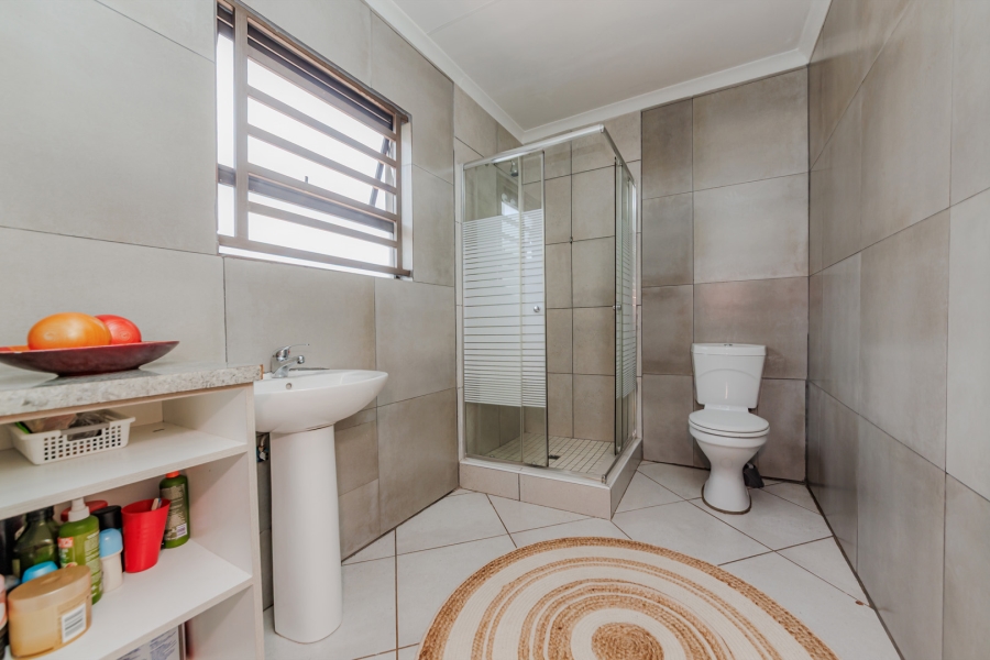 3 Bedroom Property for Sale in Mohlakeng Gauteng