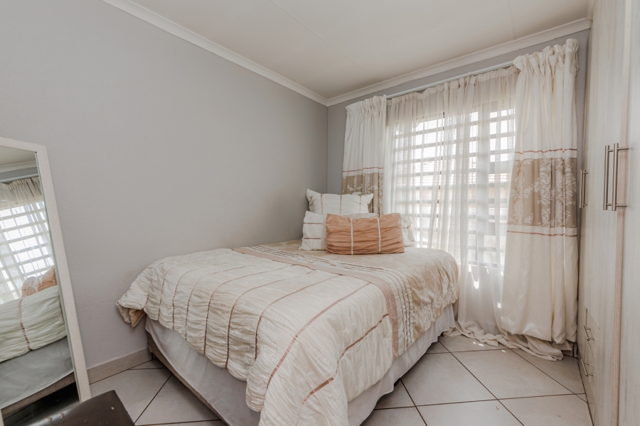 3 Bedroom Property for Sale in Mohlakeng Gauteng